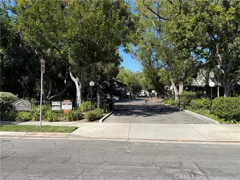 586 N Orange Grv, Pasadena, CA 91103