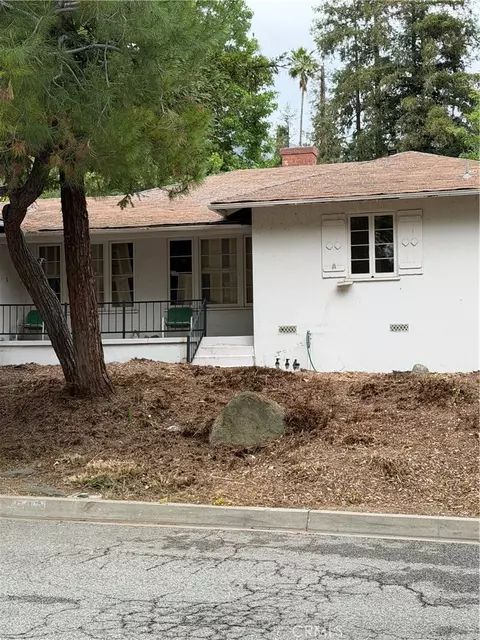 527 Santa Anita Ct, Sierra Madre, CA 91024