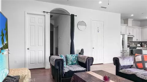 Entry Way - 756 S 8th, Colton, CA 92324 photo 2 of 4