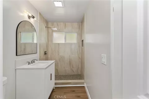 Bath - 731 E 40th St, San Bernardino, CA 92404 photo 4 of 4