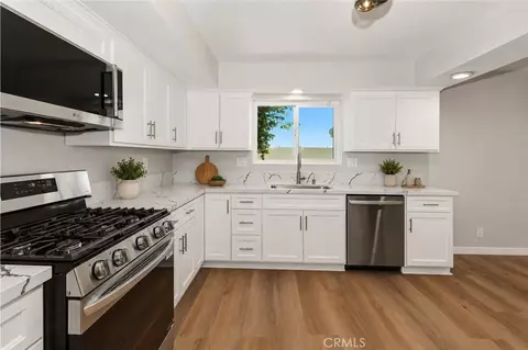 Kitchen - 731 E 40th St, San Bernardino, CA 92404 photo 2 of 5