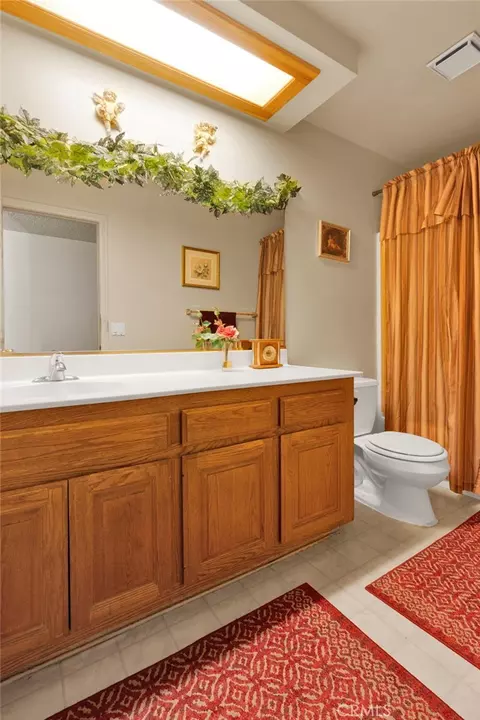 Bath - 13423 Palm, Hesperia, CA 92344 photo 2 of 6