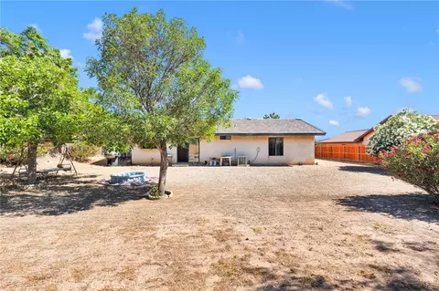 Exterior - 13423 Palm, Hesperia, CA 92344 photo 6 of 8