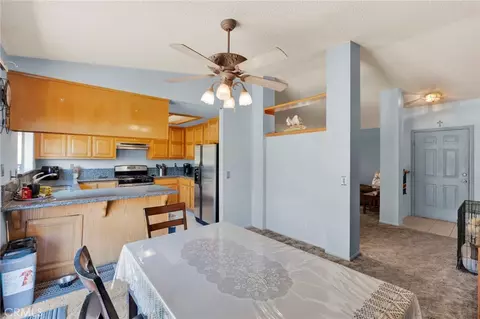 Entry Way - 13423 Palm, Hesperia, CA 92344 photo 2 of 2