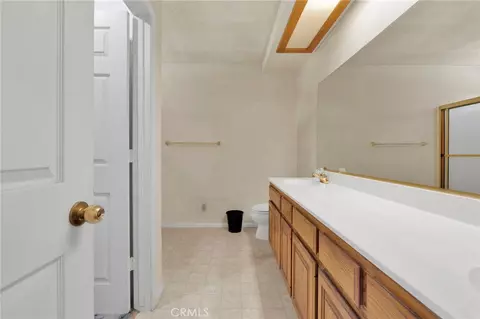 Bath - 13423 Palm, Hesperia, CA 92344 photo 4 of 6