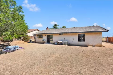 Exterior - 13423 Palm, Hesperia, CA 92344 photo 7 of 8