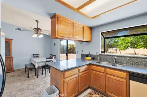 Kitchen - 13423 Palm, Hesperia, CA 92344 photo 3 of 5