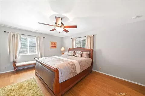 Bedroom - 26210 Circle Dr, Lake Arrowhead, CA 92352 photo 9 of 13