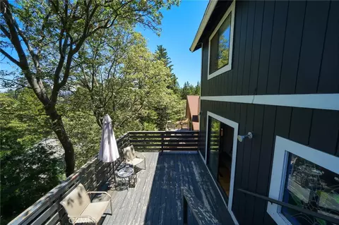 Exterior - 26210 Circle Dr, Lake Arrowhead, CA 92352 photo 5 of 5