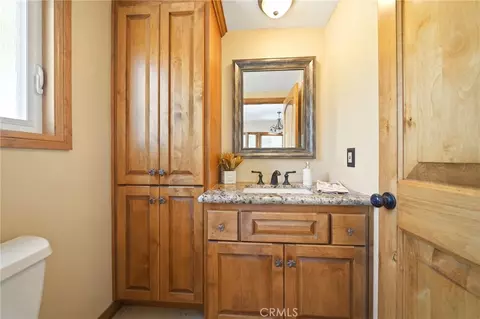 Bath - 26210 Circle Dr, Lake Arrowhead, CA 92352 photo 1 of 6