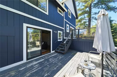 Exterior - 26210 Circle Dr, Lake Arrowhead, CA 92352 photo 4 of 5