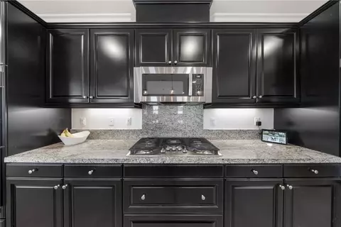 Kitchen - 13862 Mardi Gras, Riverside, CA 92503 photo 4 of 5