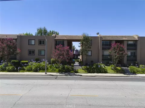 830 N Dalton #112, Azusa, CA 91702