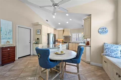 Kitchen - 497 Bannister Way #B, Simi Valley, CA 93065 photo 3 of 7