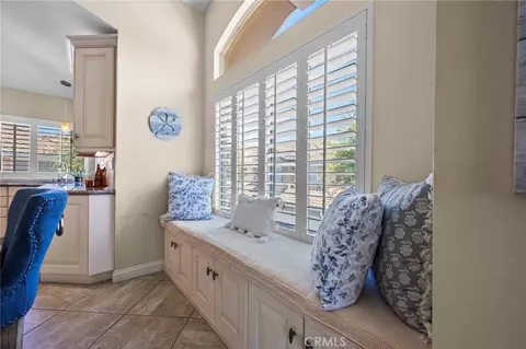 Entry Way - 497 Bannister Way #B, Simi Valley, CA 93065 photo 3 of 6