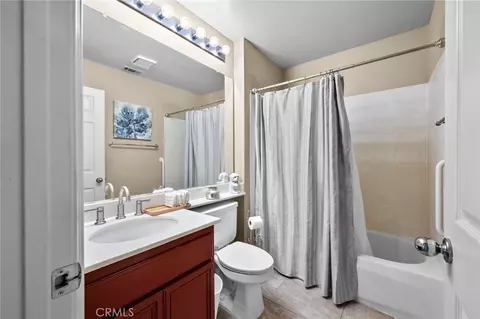 Bath - 497 Bannister Way #B, Simi Valley, CA 93065 photo 1 of 3