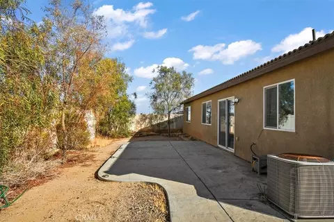 Exterior - 905 Broadway, Barstow, CA 92311 photo 4 of 8
