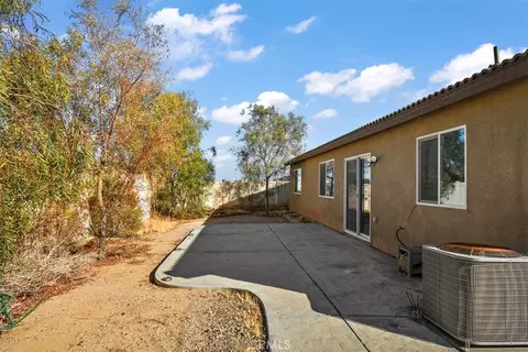 Exterior - 905 Broadway, Barstow, CA 92311 photo 4 of 9