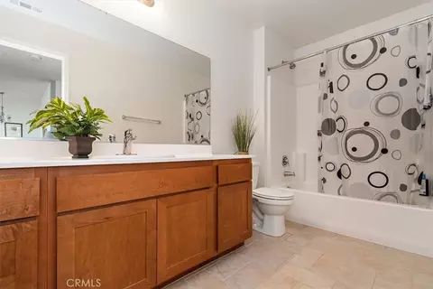 Bath - 905 Broadway, Barstow, CA 92311 photo 2 of 2
