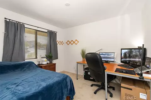 Bedroom - 905 Broadway, Barstow, CA 92311 photo 4 of 8