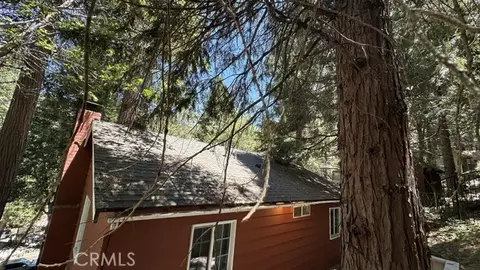Exterior - 384 Ca-138, Crestline, CA 92325 photo 2 of 2