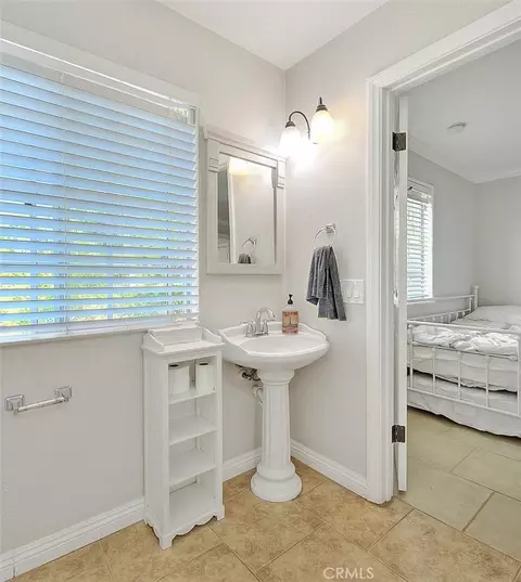 Bath - 750 Jericho, Fallbrook, CA 92028 photo 5 of 9