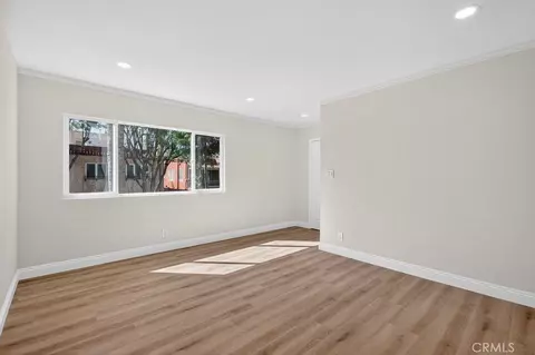 Living - 925 E Appleton, Long Beach, CA 90802 photo 4 of 5