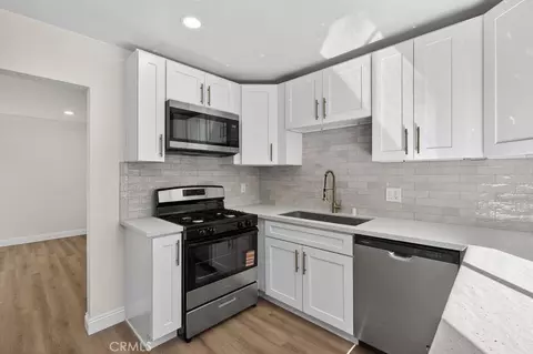 Kitchen - 925 E Appleton, Long Beach, CA 90802 photo 5 of 5