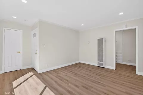 Living - 925 E Appleton, Long Beach, CA 90802 photo 3 of 5