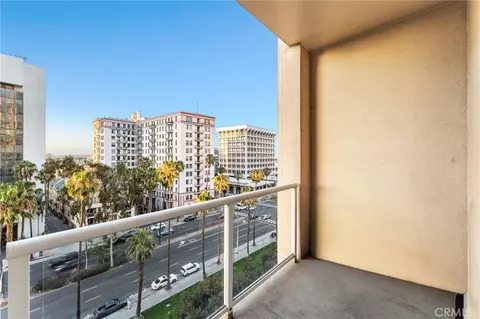Exterior - 488 E Ocean, Long Beach, CA 90802 photo 2 of 7