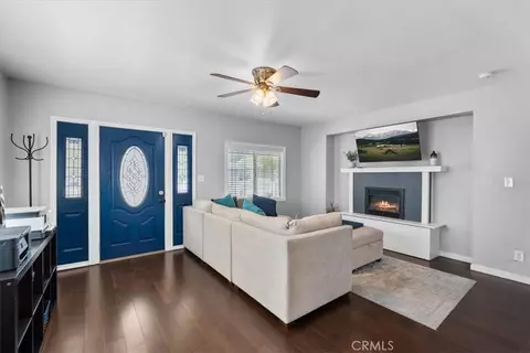 Entry Way - 3974 5th St, Riverside, CA 92501 photo 1 of 3