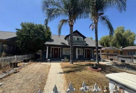 3974 5th St, Riverside, CA 92501