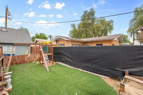 Exterior - 3974 5th St, Riverside, CA 92501 photo 4 of 4