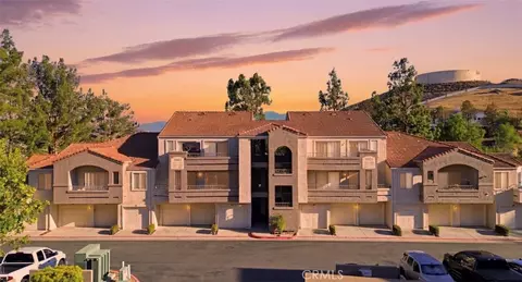 1001 La Terraza #203, Corona, CA 92879