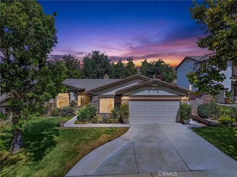 11748 Fairway Dr, Yucaipa, CA 92399 photo 2
