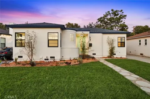 3806 Cherrywood, Los Angeles, CA 90008