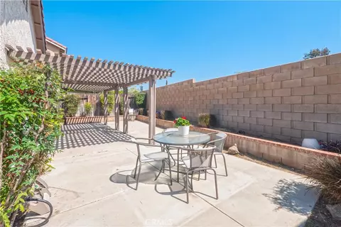 Exterior - 1237 S Althea Ave, Rialto, CA 92376 photo 3 of 8