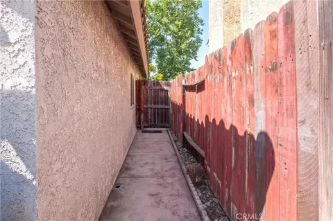 Entry Way - 1237 S Althea Ave, Rialto, CA 92376 photo 5 of 5