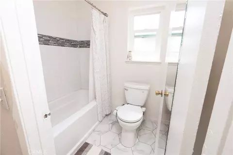 Bath - 1237 S Althea Ave, Rialto, CA 92376 photo 6 of 6