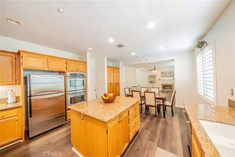 Kitchen - 1413 Gold Buckle Ct, Redlands, CA 92374 photo 2 of 2