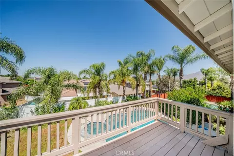 Exterior - 1413 Gold Buckle Ct, Redlands, CA 92374 photo 4 of 11