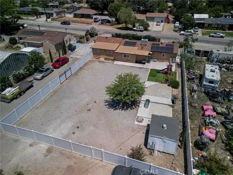 View/Area - 1591 W Persimmon, Rialto, CA 92377 photo 1 of 2