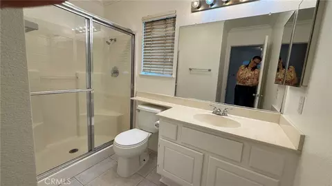 Bath - 3142 Stallion, Ontario, CA 91761 photo 1 of 3
