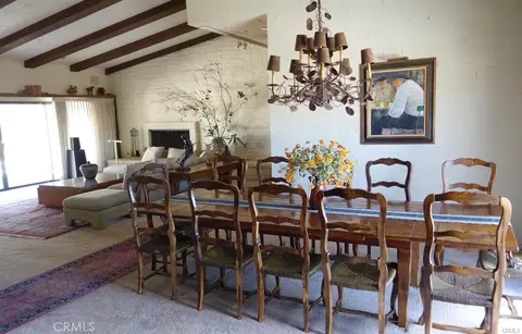 Dining - 15201 Pocahantas, Apple Valley, CA 92307 photo 1 of 1