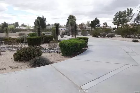Exterior - 15201 Pocahantas, Apple Valley, CA 92307 photo 7 of 10