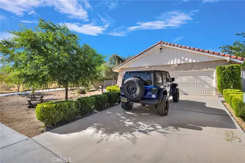 Exterior - 18663 Mojave St, Hesperia, CA 92345 photo 3 of 10