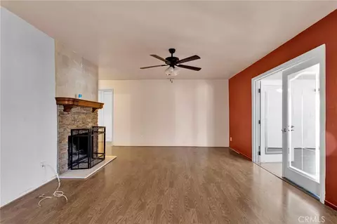 Living - 18663 Mojave St, Hesperia, CA 92345 photo 2 of 6