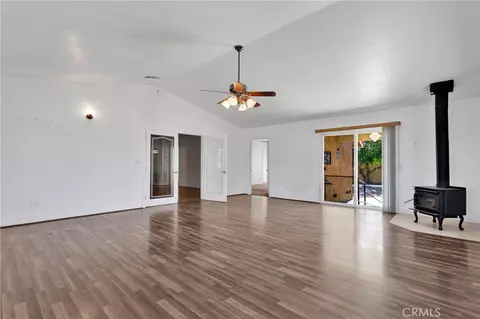 Living - 18663 Mojave St, Hesperia, CA 92345 photo 6 of 6