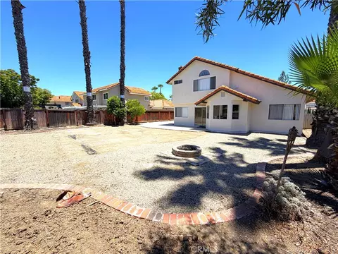 Exterior - 39858 Amberley Cir, Temecula, CA 92591 photo 4 of 6