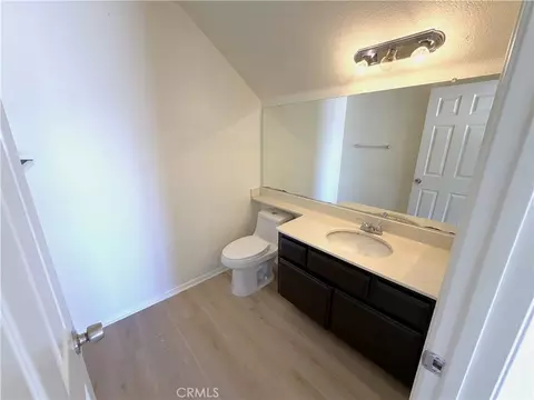Bath - 39858 Amberley Cir, Temecula, CA 92591 photo 1 of 4